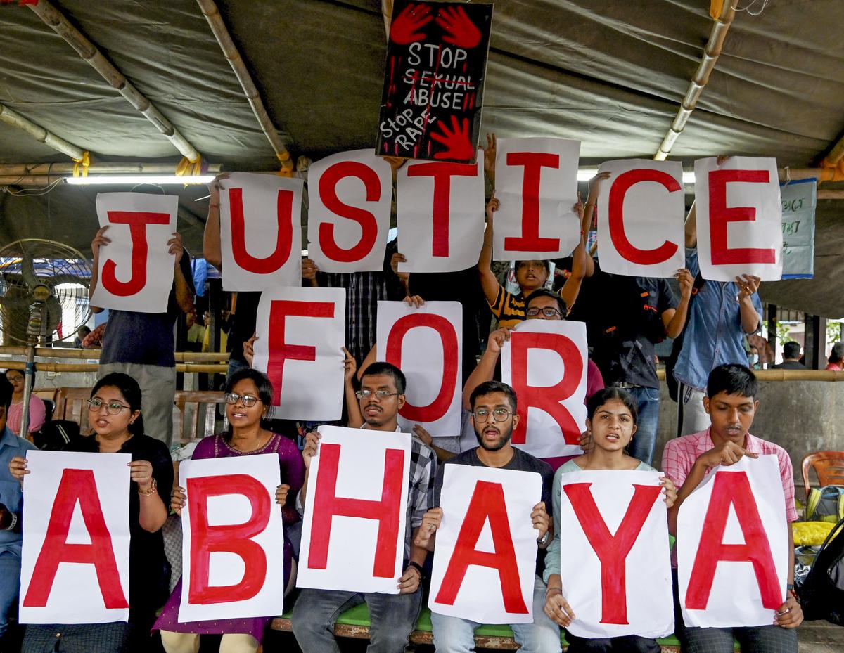 অভয়া কান্ডের  এক বছর পূর্তিতে প্রতিবাদ