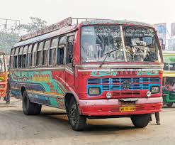 দীর্ঘ ১৪ বছর পরে চালু হলো বালিপুর-তারকেশ্বর রুটের বন্ধ হয়ে যাওয়া বাস পরিষেবা